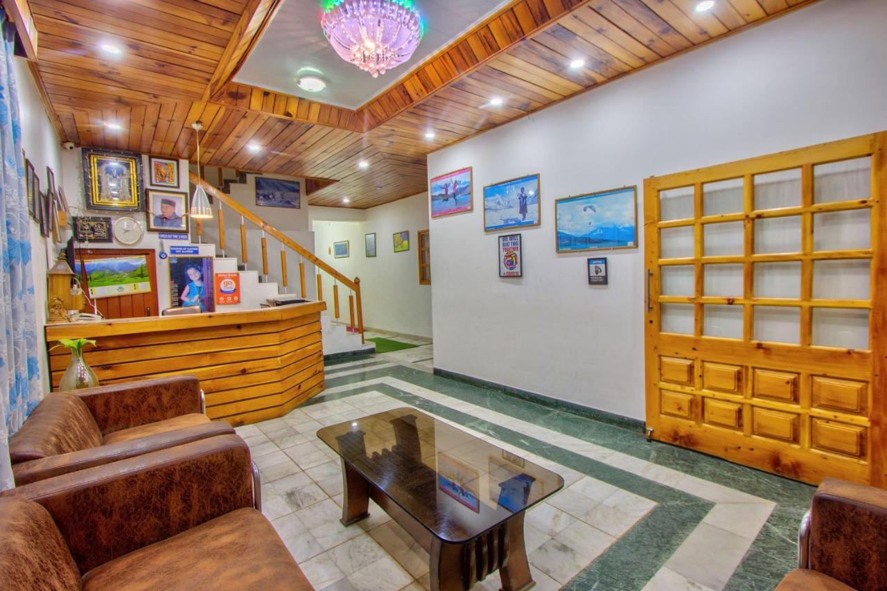 Hotel Royal Manali Exteriör bild