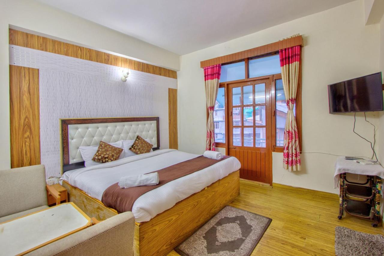 Hotel Royal Manali Exteriör bild