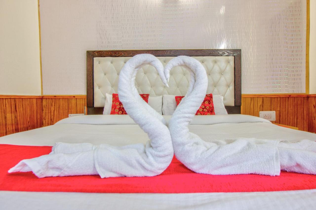 Hotel Royal Manali Exteriör bild