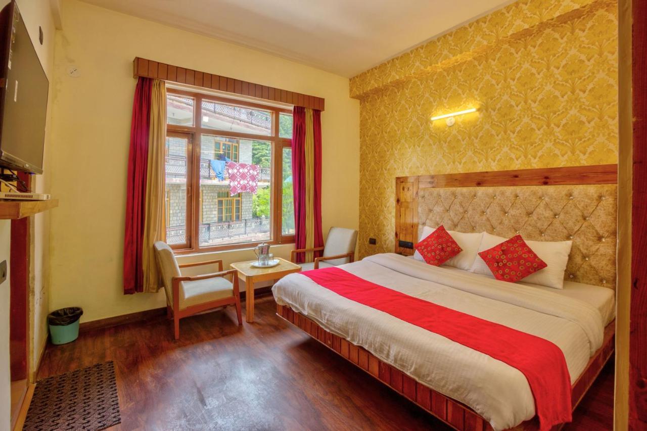 Hotel Royal Manali Exteriör bild