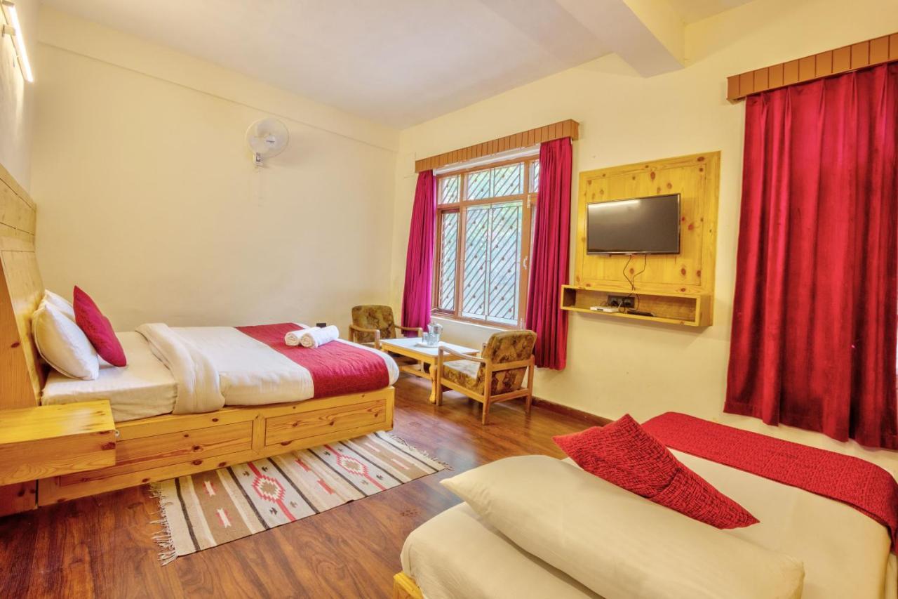 Hotel Royal Manali Exteriör bild