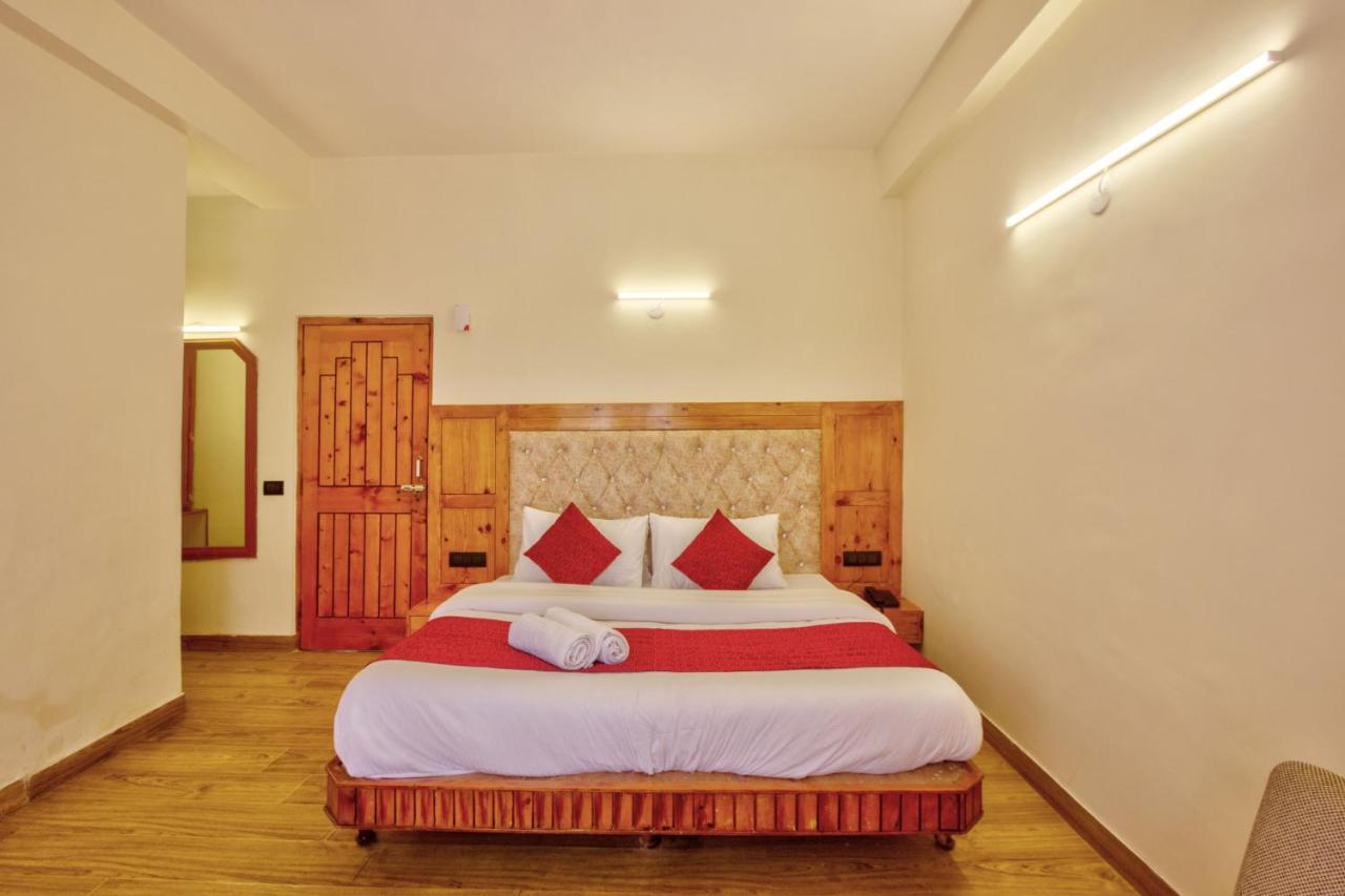 Hotel Royal Manali Exteriör bild